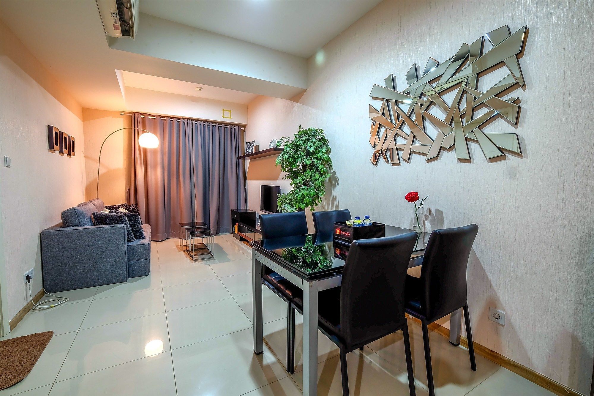 1 Bedroom Apartment Casa Grande Residence By Travelio Jakarta Eksteriør bilde